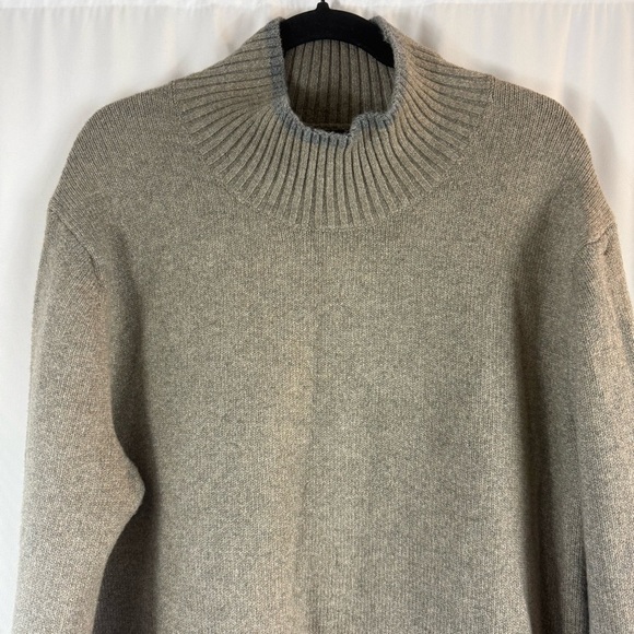 Banana Republic Men Gray Turtleneck Sweater Size: L - Picture 3 of 12